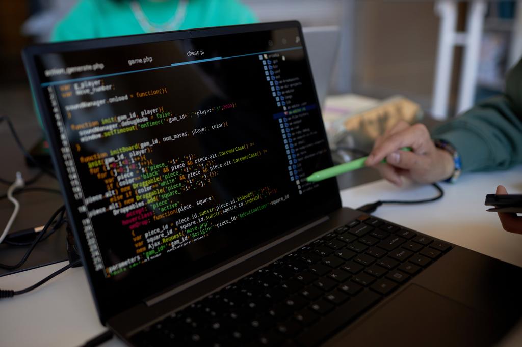 Why Python Remains the Top Choice for Beginners in 2025